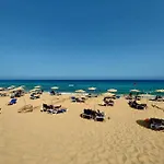 Daire Amplio En La Playa Del Esquinzo *