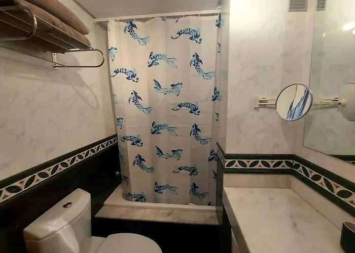 Amplio En La Playa Del Esquinzo