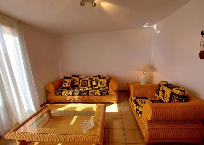 Апартаменты Amplio En La Playa Del Esquinzo *